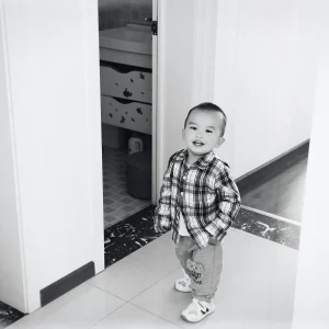 一岁多小孩子脾气暴躁怎么办？